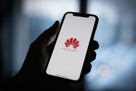 Huawei снижает поставки смартфонов в Россию