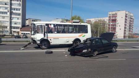 В Невинномысске отскочившее колесо спровоцировало аварию