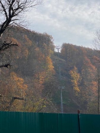 В Горячем Ключе по вине депутатов гости кафе «Старый замок» могут лишиться бесплатной парковки