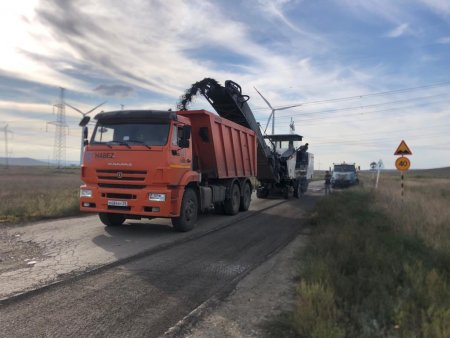 На Ставрополье ремонтируют подъездные пути к Кочубеевскому ветропарку